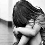 55 वर्षीय पड़ोसी की शर्मनाक करतूत! गाय को रोटी देने आई 9 वर्षीय बच्ची से की अनुचित हरकतें…विरोध करने पर मारे थप्पड़
